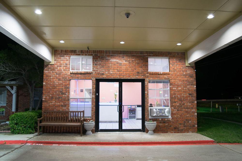 Countryside Inn Kaufman Екстериор снимка